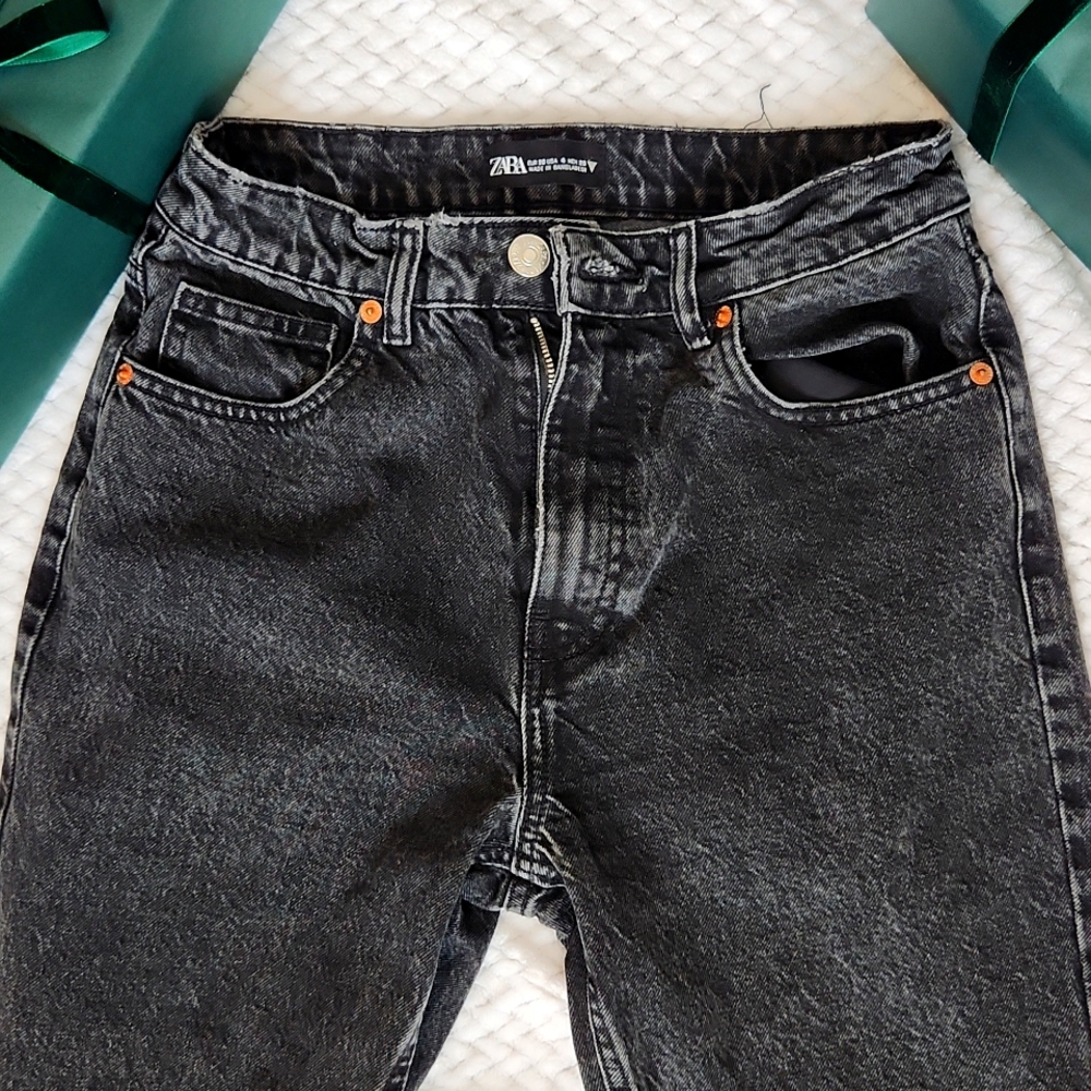 Size 4/27 vintage zara mom jeans BLACK